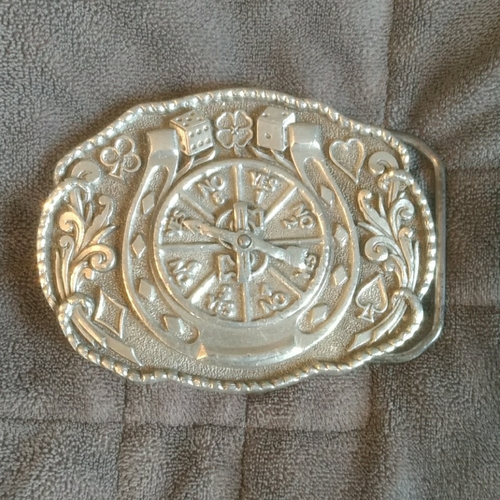 Lucky belt buckle